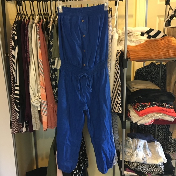 NaNa Dresses & Skirts - Blue strapless romper ✨